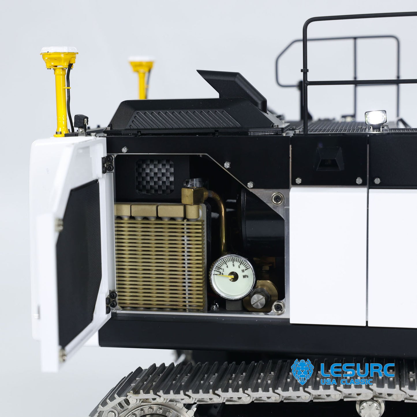 LESU AOUE LR945 Metal 1/14 RC Hydraulic Excavator 3 Arms Digger for Construction Vehicle Enthusiast