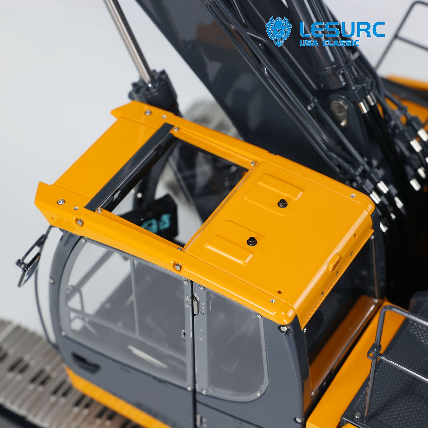 LESU AOUE LR945 Metal 1/14 RC Hydraulic Excavator 3 Arms Digger with Electronic Display PL18EV Lite Radio Controller