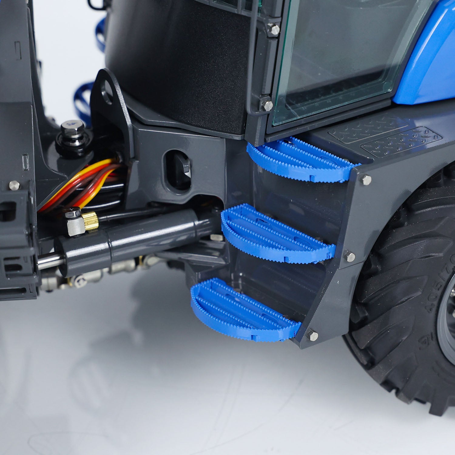 LESU AOUE MCL8 1/14 RC Hydraulic Loader with Sound Light System