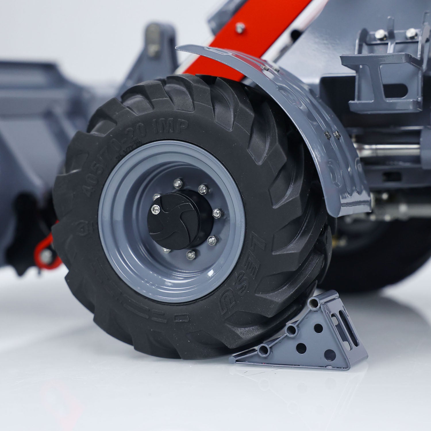 LESU AOUE MCL8 1/14 RC Hydraulic Loader with 4CH Valves I6S Radio Controller