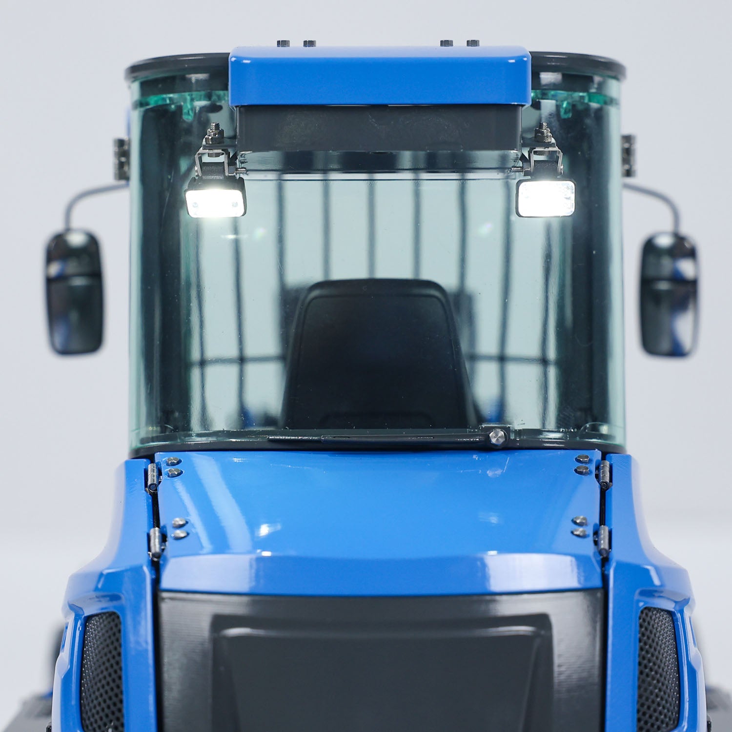 LESU AOUE MCL8 1/14 RC Hydraulic Loader with Sound Light System I6S Radio Controller