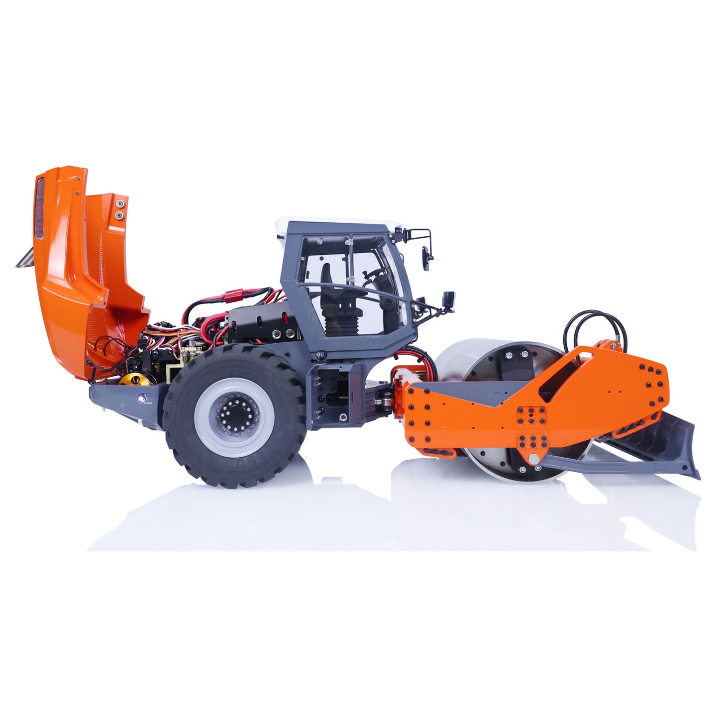 LESU Aoue-H13i 1/14 Hydraulic RC Road Roller A0009 for Backyard Fun