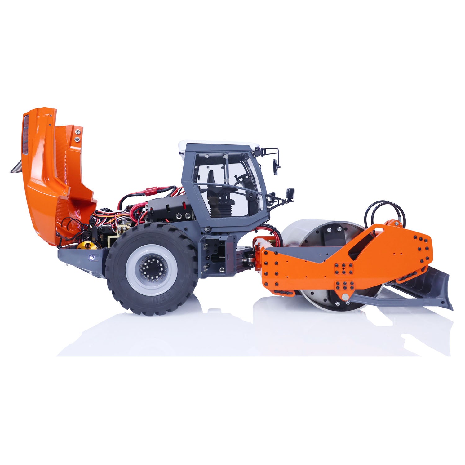 LESU Aoue-H13i 1/14 Hydraulic RC Road Roller A0009 for Backyard Fun
