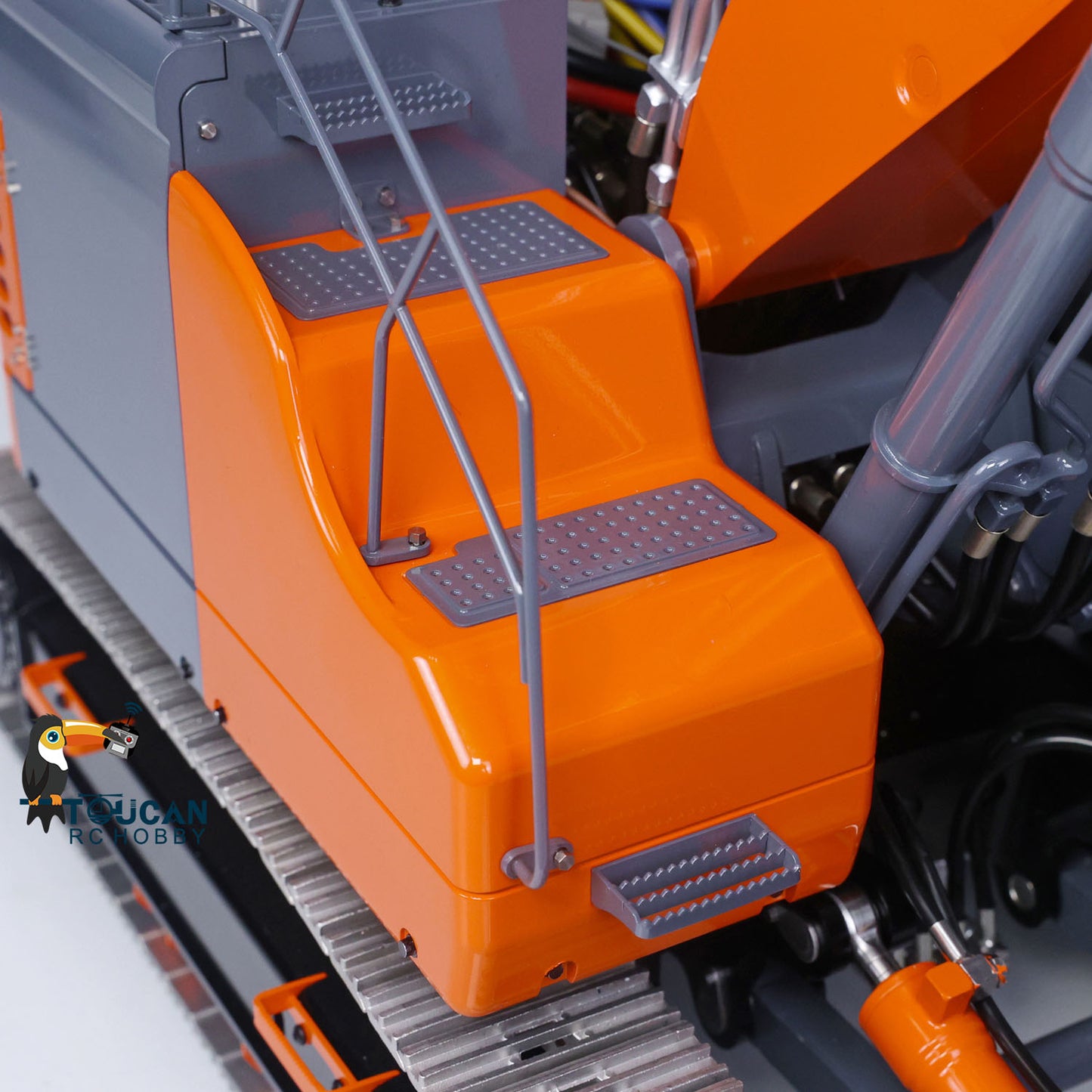 LESU Aoue ET26L Metal 1/14 RC Hydraulic Excavator 3 Arms Digger with PL18EV Radio System for Construction Vehicle Enthusiast