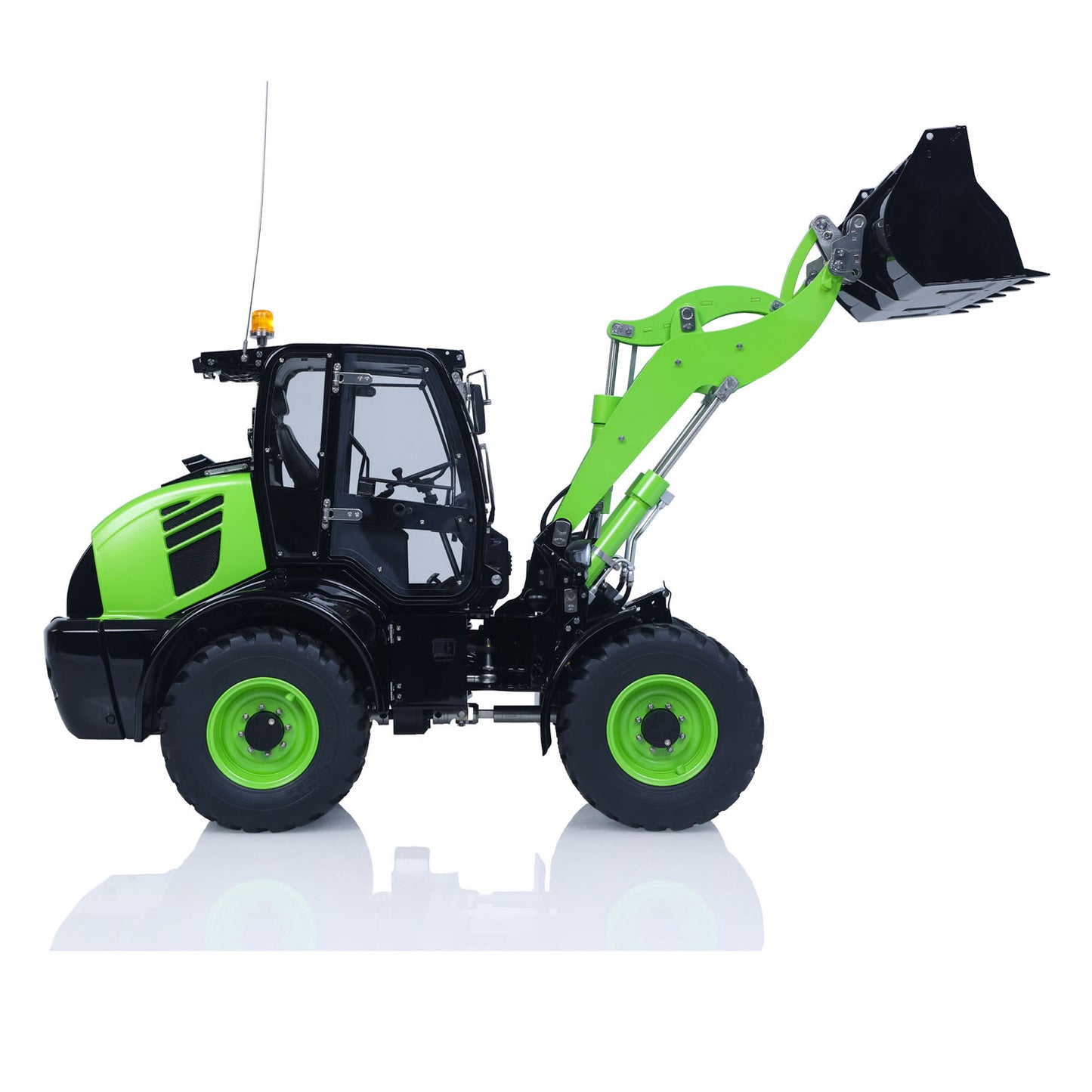 LESU Aoue WA100M-8 1/14 4X4 RC Metal Hydraulic Loader for Backyard Fun