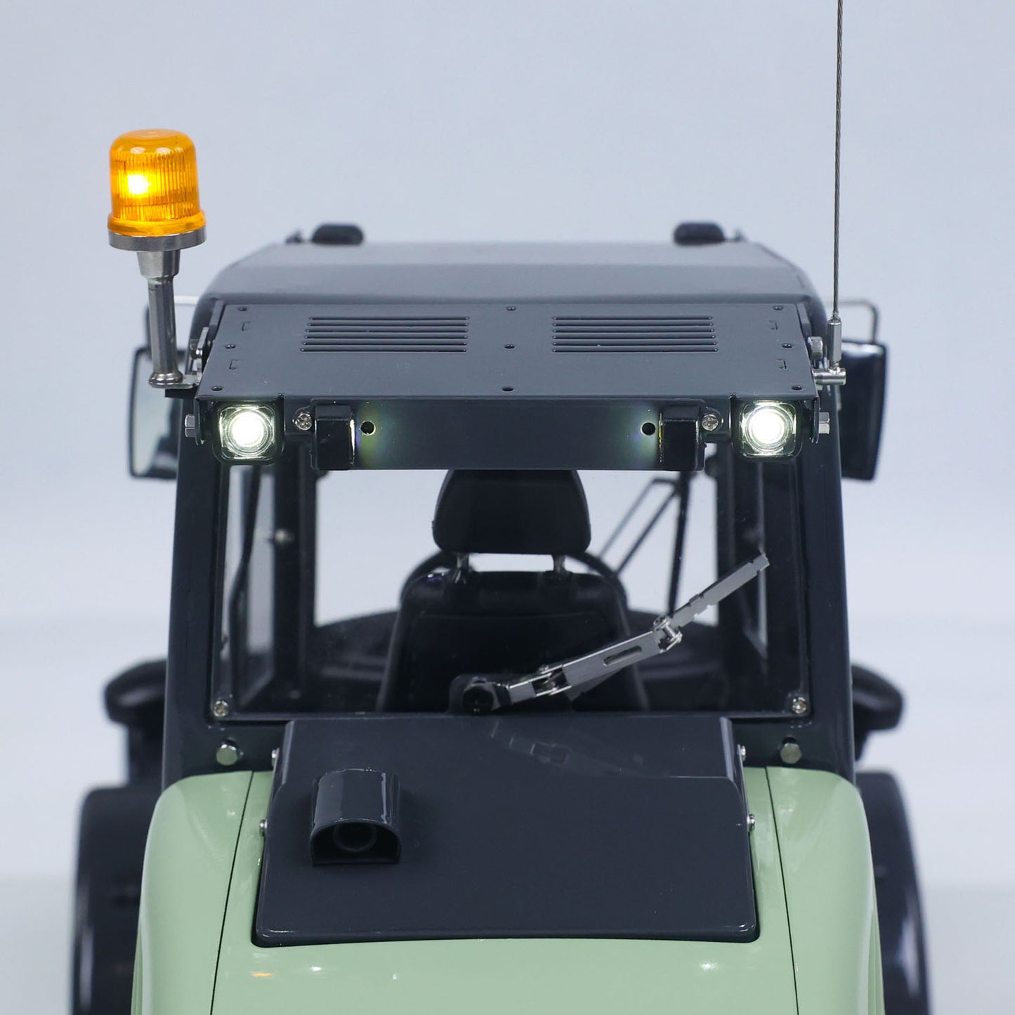 LESU Aoue WA100M-8 1/14 4X4 RC Metal Hydraulic Loader with Sound Light System ST8 Radio Controller 