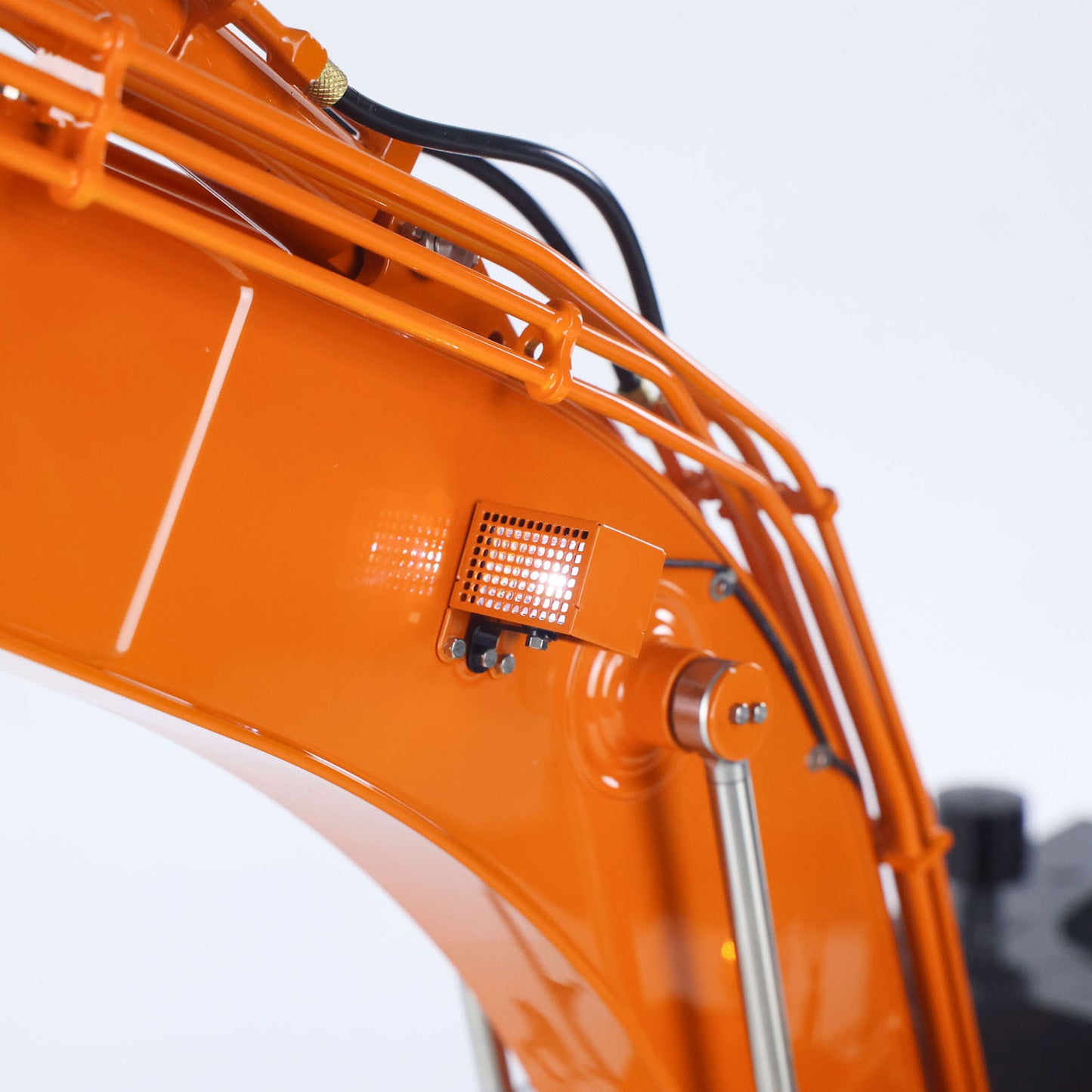 LESU Aoue ZX490 1/14 Metal RC Hydraulic Excavator B0026 Remote Control Digger for Backyard Fun