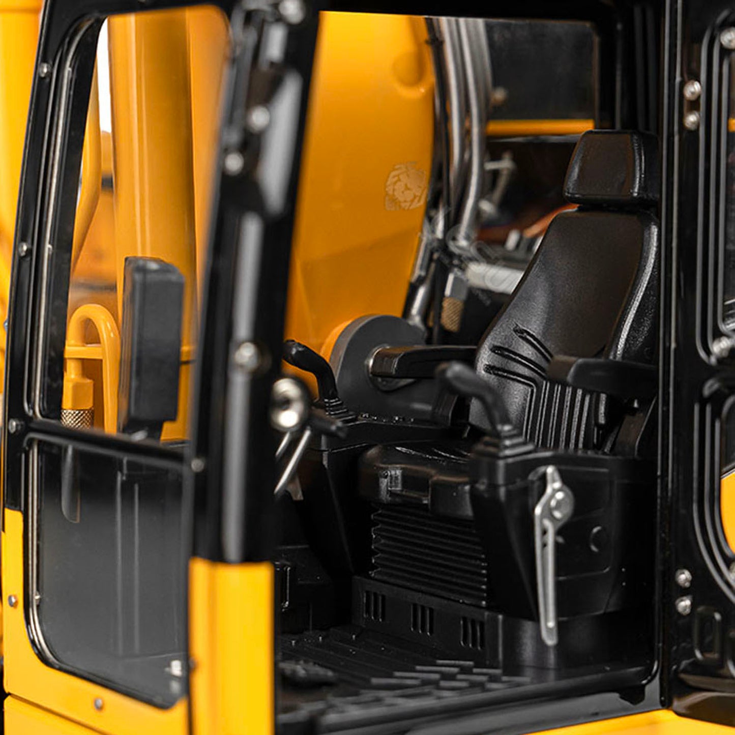 LESU 1/14 Metal Aoue ET26L Hydraulic RC Excavator Radio Control Digger Hobby Model W/ Simulated GPS Light System ESC Servo Motor