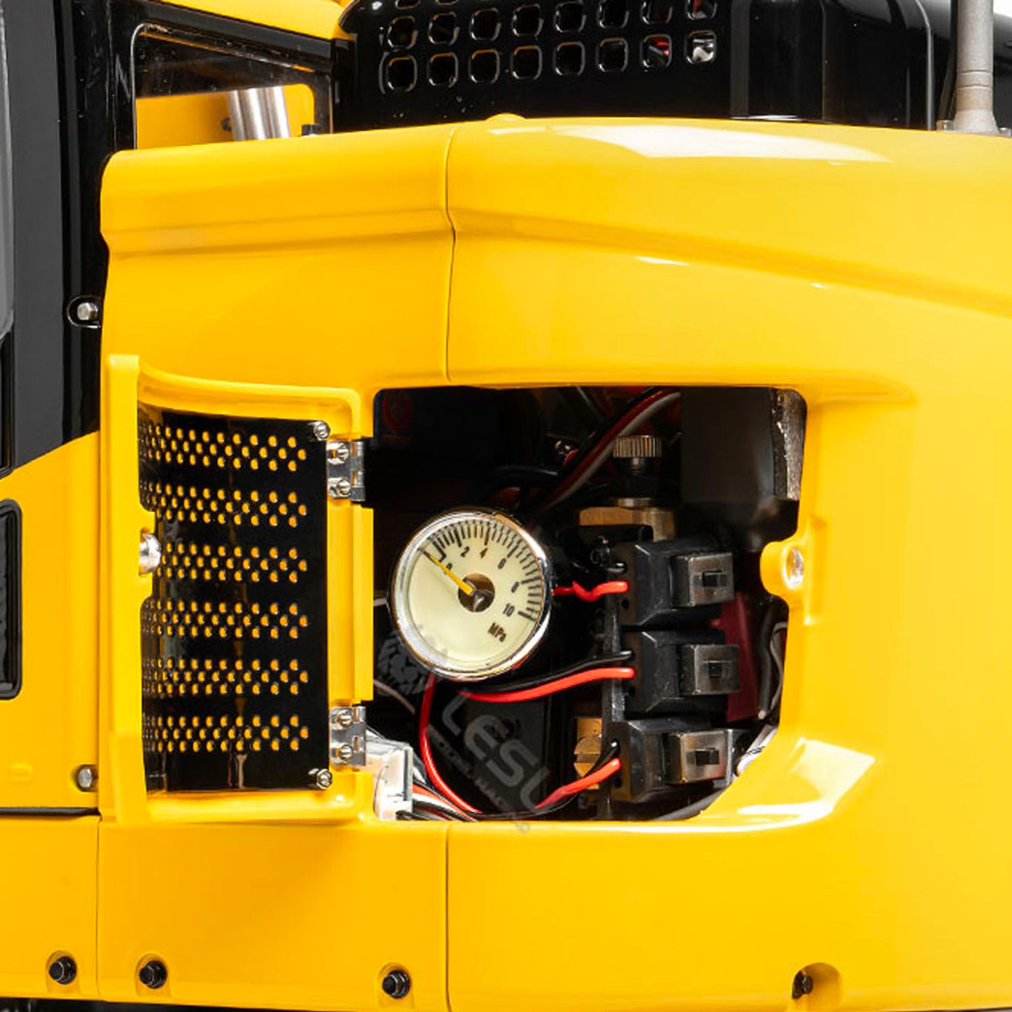 LESU 1/14 Metal Aoue ET26L Hydraulic RC Excavator Radio Control Digger Hobby Model W/ Simulated GPS Light System ESC Servo Motor